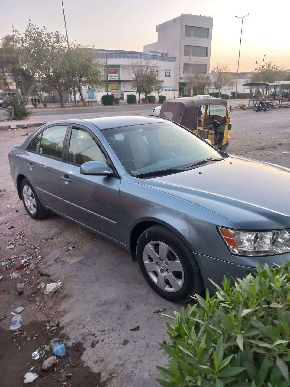 سلام عليكم ورحمة الله 
سوناتا2010 بنزين
ادوات ادوات ادوات 
كصه جنطة
فول مواصفات عدا الفتحه
مكينه 2400
تبريد+تدفئه 
حساس خلفي 
شاشه كبير 
المكان واسط
السعر 43 ورقه
***********
