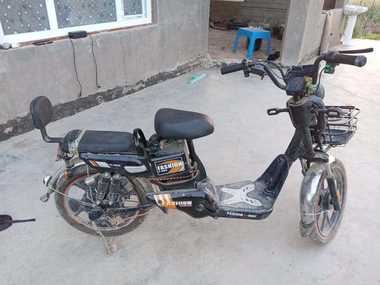 سلام عليكم
دراجة شحن البيع والشراء يجي خاص
موصفات +سعر خاص بس بنجر بيه نضيفه


**إذا كنت صاحب هذا الإعلان وتريد حذفه لأي سبب، رجاءا أرسل رسالة إلى الدعم الفني**