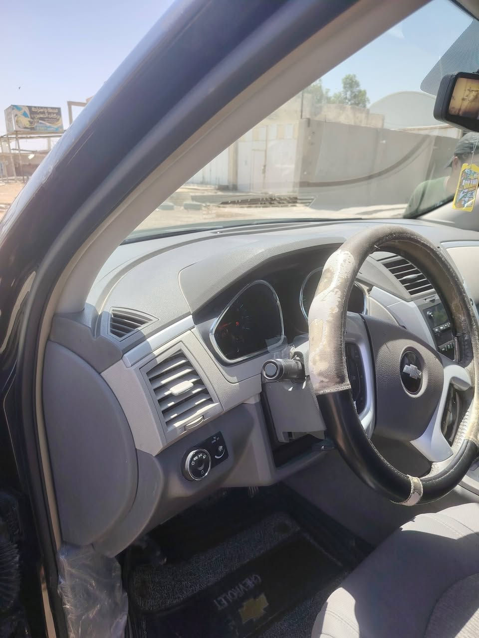 ترافرس ٢٠٠٩ مكفوله وجديده جدا دواخل نظيفه جدآ جدآ سيارة بلاديه مابيها ضربه ولاحادث ولاقطره صبغ
***********
السعر ٩٣ وبيها مجال
