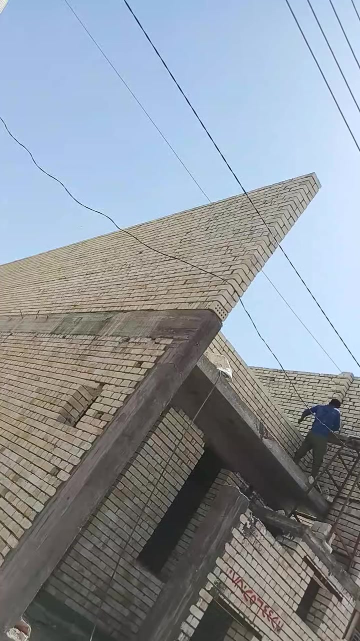 كادر خلف بناء.   متفرغ حالياااا.  ***********
***********
