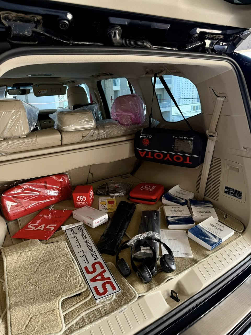 Land Cruiser 2024. V6 GXR BLACK.EDITION. LIMITED 🔥(SAS)
تويوتا  لاندكروزر ساز 2024بلاك ئیدەیشن
* ⁠الفئة:BLACK.EDITION.LIMITED / GXR ام ضمان
* العداد ( 44 الف كم )
* ⁠ضمان تويوتا العراق ساز شاشات تطبيق
* رقم أربيل بأسمي
* اللون : اسود
* محرك 6 سلند ()
* عدتها مال الشركه بالكامل موجوده 
على وضعهن مع 2 بصمة1 ‏بصمة موجود بالشركة
* بصمة تشغيل عن بعد
* بصمات ابواب 
* اناره خارجيه ترحيبيه مع انارة ارضيه شعار لاندكروزر بلاك
* ⁠شاشة دجتل 
* ⁠4 كامرات (360 درجة)
* فتحة سقف (سلايت)
*كشنات جلد بيجي
* كراسي كهرباء
* ⁠تبريد كشنات
* ثلاجة وسطية
* جنطة كهرباء 
* ⁠شاحن وايرليس
* ⁠حساس امامي خلفي 
* ⁠مري طي كهرباء 
* وباقي مواصفات (GXR)LIMITED .BLACK 
سعر:(720$)
مكان السيارة 
 سليماني /
رقم صاحب السيارة :***********
