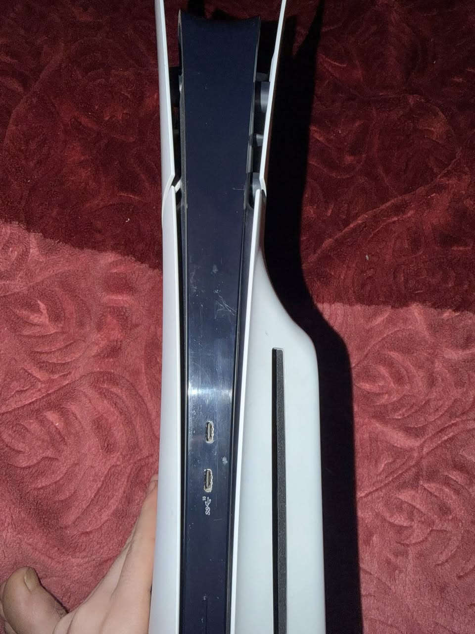 بلي٥ حالته٨٠ بالميه نضيف مع يده وحده وبي خلل بسيط بمشغل الاقراص 
مكاني بغداد الشعله 
***********
