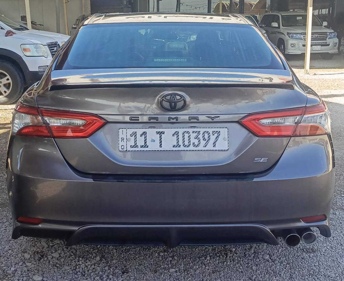 كامري للبيع مستعجل سنوار منشور وياها سياره خير من الله موديل 2018 تحويل مباشر سعرها 16500 وبيها مجال شراي يدلل ***********
