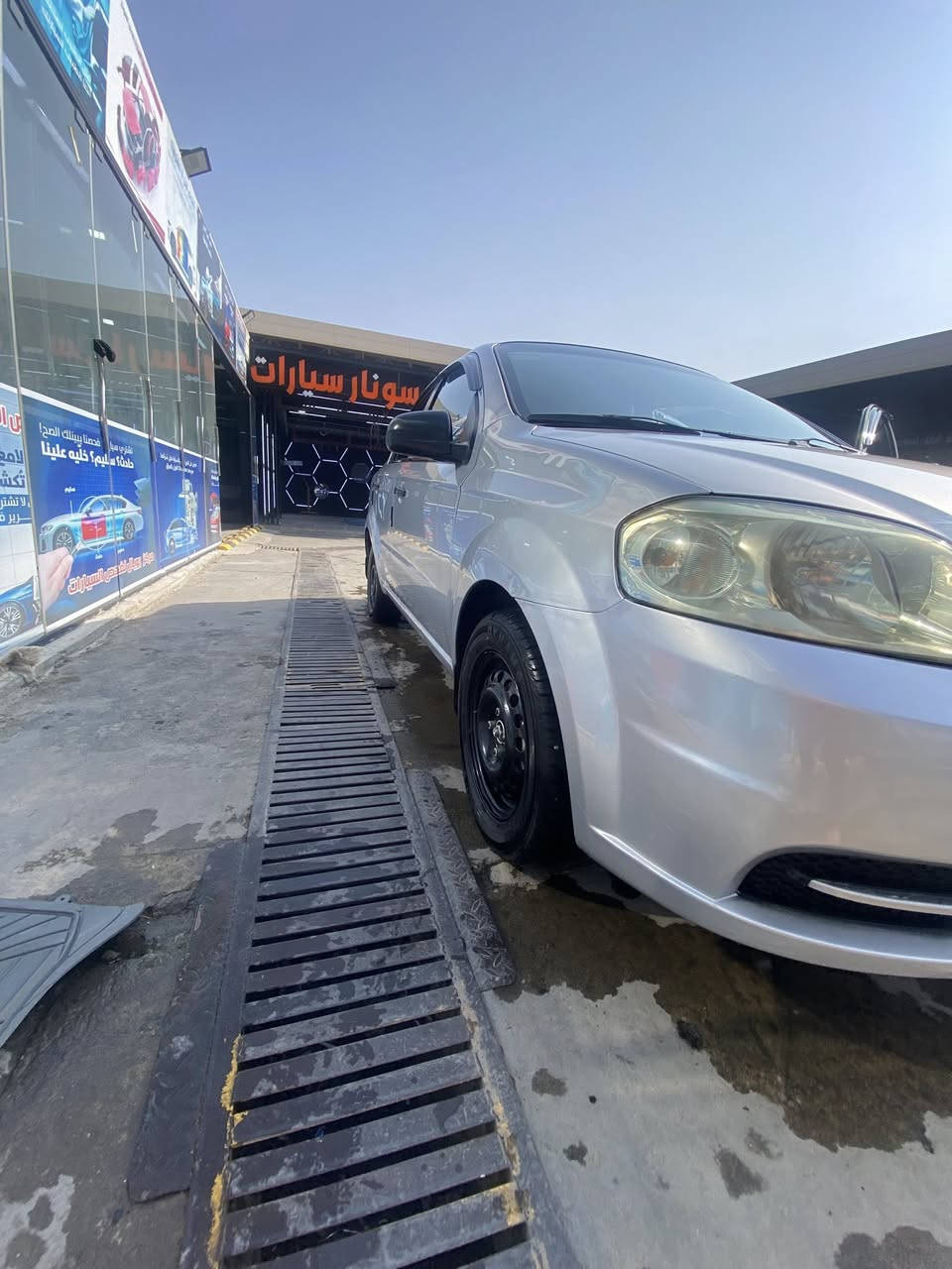 السلام عليكم
افيو خليجي المرغوب للبيع
موديل2008
كفالة عامه شرط فحص
سياره محرك 16شرط
كير دبل طخم جديد تايرات جديد 
صبغ بيها فقط يم بكلايت يمين 4اصابع وكفاله باقي شركه
كابون بانزين اني شرعي وباسمي شرط تحويل  سعر 75ومجال بسيط جدا للاتصال على الرقم ***********
