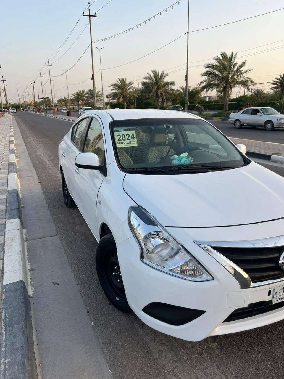 سلام عليكم  «(بيع او مراوس)» نيسان صني هندي بليته زركه 2024  ماشيه 27 مبدل دعاميه وبنيد فقط بدون داخل بدون كلشي لباقي كفاله من التكحيل ولبارد تبريد حداديه تخم تاير سياره نضيفه كلش شهداء بسمنه سنتين تداور الك وكاله عامه ام الباركود ***********بصره سفوان
