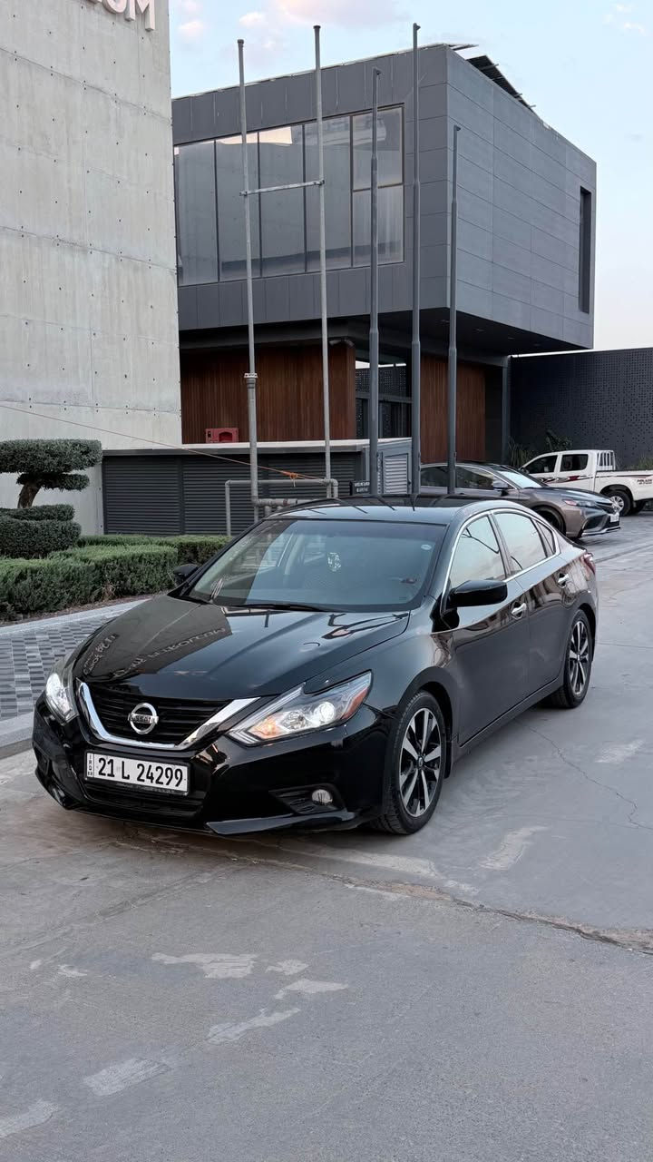 Nisan altima 2018 sr full 
سۆنەری داندراوە گێرو مەکینە بەشەرت نەکراوەتەوە ناگۆراوە 
بەس سلایت نیە سنەوی تازەیە تا ٢٠٢٨ بە ناقی خۆمە موشتەری تلفون بکە ***********
*********** السليمانية, العراق

