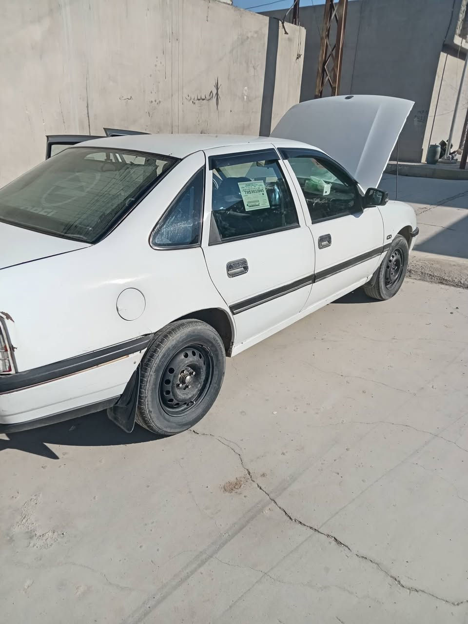 السلام عليكم اوبل فكتوره حجم 20 رقم  كركوك سنويه 30 بطاقه بنزين موديل 91   سياره جاهزه مال جناي مكان سياره كركوك كير محرك شرط  اوتوماتيك كهربائي كله شغاله بدون ضربه صبق بلدي السيارة باقيه البلادي السعر 46 بيه مجال رقم الهاتف ***********
