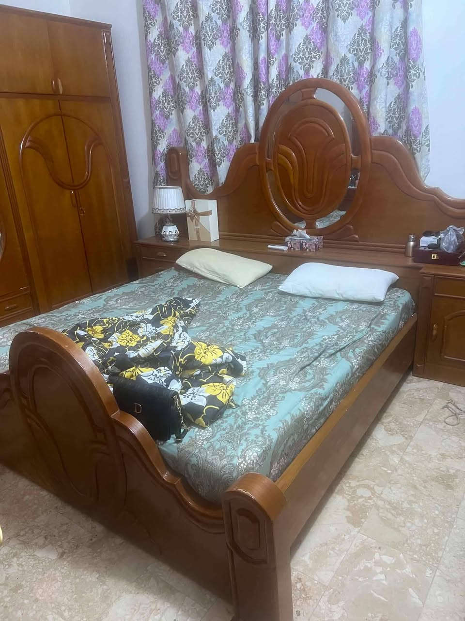 غرفه للبيع تسكام السعر 800 هاذا سعره نضيفه اي ضرر مابيه


**إذا كنت صاحب هذا الإعلان وتريد حذفه لأي سبب، رجاءا أرسل رسالة إلى الدعم الفني**