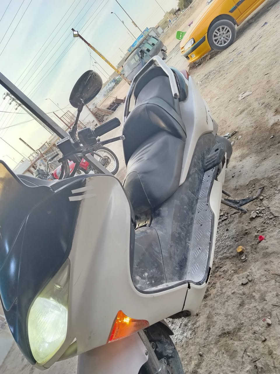 فورزه لبيع دراجه نضيفه جوتره 1.5 بس كفرات تعبانه مكان كوت حي الحكيم رقم ***********
السعر خاص
