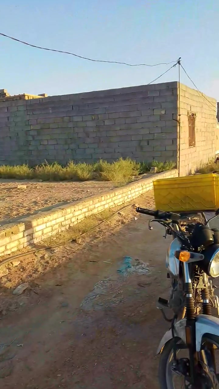 سلام عليكم قطعه للبيع خلف جامعة فريحه ٣٥٠ متر ٢٠٠ منها بتلو طابوق والباقي ١٥٠ فارغ على شارع سيد سماعيل الي حاب يشتري مراسله على الخاص ٤٩٢٨٧١٨ ***********/٠٧٨٠
