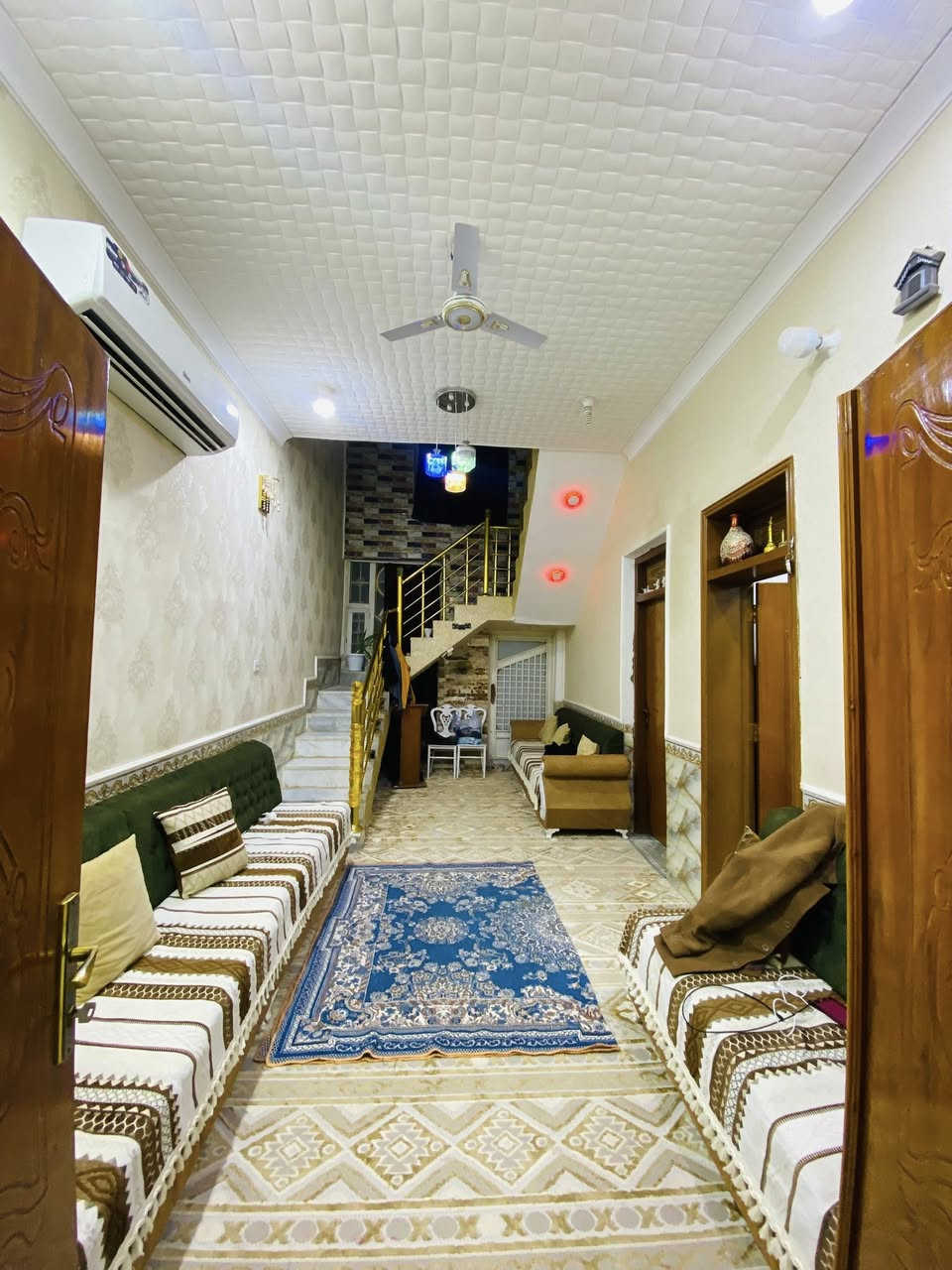 #دار_للبيع طابو صرف

📍المكان/ محلة المستشفى، الفلكة خلف جليل البغدادي.

📉المساحة / 150 متر طولاني *

محتويات البيت :
الطابق الاول/غرفة+استقبال+صالة+مطبخ+صحيات.
الطابق الثاني/3 غرف نوم سويت+ صالة.

🔺السعر وباقي التفاصيل الاتصال او زيارة المكتب
____________________________________________
للأستعلام والاستفسار:
موقع المكتب : الشطرة - قرب مدرسة الحدباء -مجاور حسينية خدام ال محمد
*********** مرتضى العلي
*********** علي ايهاب
