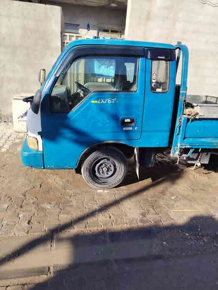 سلام عليكم سياره فنتيره موديل ٢٠٠٠ السياره جاهزه من كلشي كير مكينه صدر جاهزه للخير رقم اصفر ما اندل راعيه اتكفل عشار وسرقه مكاني بغداد الشعب رقمي *********** السعر ٢٧
