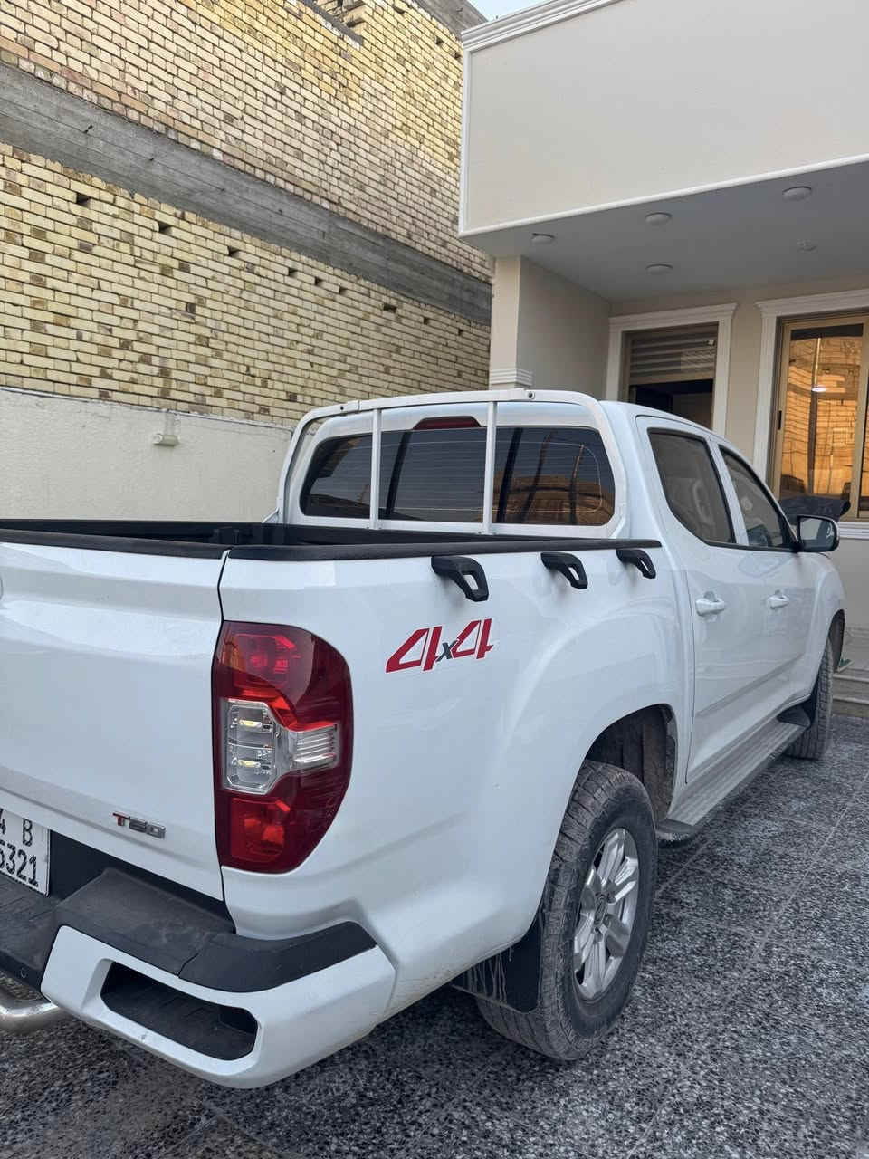 السلام عليكم سياره MGT60 موديل 2024ماشيه 17الف زيرو السياره كفاله عامه عدا البارد بالجاملغ الخلفي كد اربع اصابع
السياره شرط التحويل يأسم جيراني يريد تحويل العنوان البصره عشار السعر 155$ ورقه للاستفسار الرقم***********
