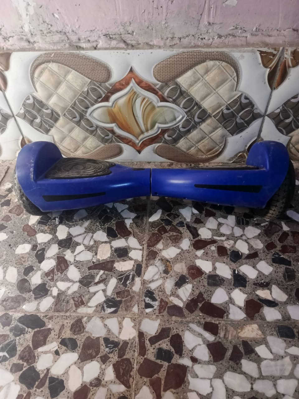 لبيع عوزها باتري يمكن
سعرها ٥٠ وبيها مجال


**إذا كنت صاحب هذا الإعلان وتريد حذفه لأي سبب، رجاءا أرسل رسالة إلى الدعم الفني**