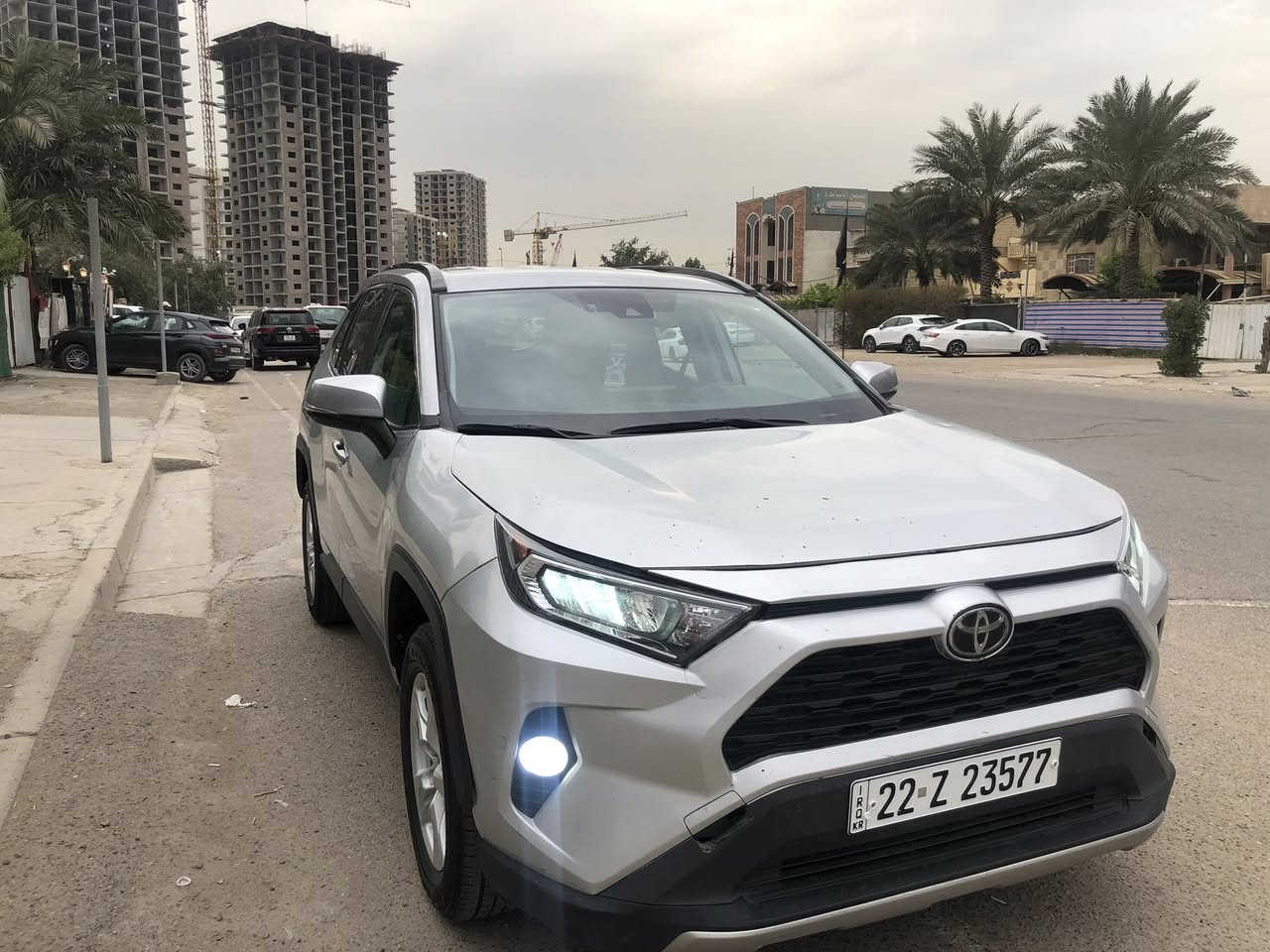 السلام عليكم
Toyota Rav4

للبيع راف فور 2021   
مواصفات XLE
رادار امامي وجانبي 

حادثها بنيد وصور الحادث بالمنشور

سياره جاهزه بدون اي نقص

محرك 2500 بانزين 

تحكم ستيرن جهتين 

رقم اربيل تحويل وكالة بشرط 
للبيع نقد وترهم قسط حسب المقدمة 
الاتصال ***********
