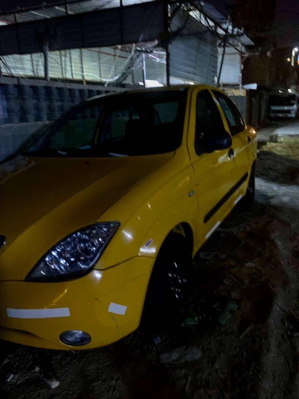 طيبه 15 رقم بغداد ألجديد مصفره هيئه وغرامات هزه جديده السياره نظيفه بيها طخه بالباب الخلفي مشتغلينها ع البارد وجاملغ خلفي كد شبر بقبق البنزين باقي السياره كفاله كير محرك خير من الله للبيع او المراوس السعر 36 *********** مكاني بغداد كراده
