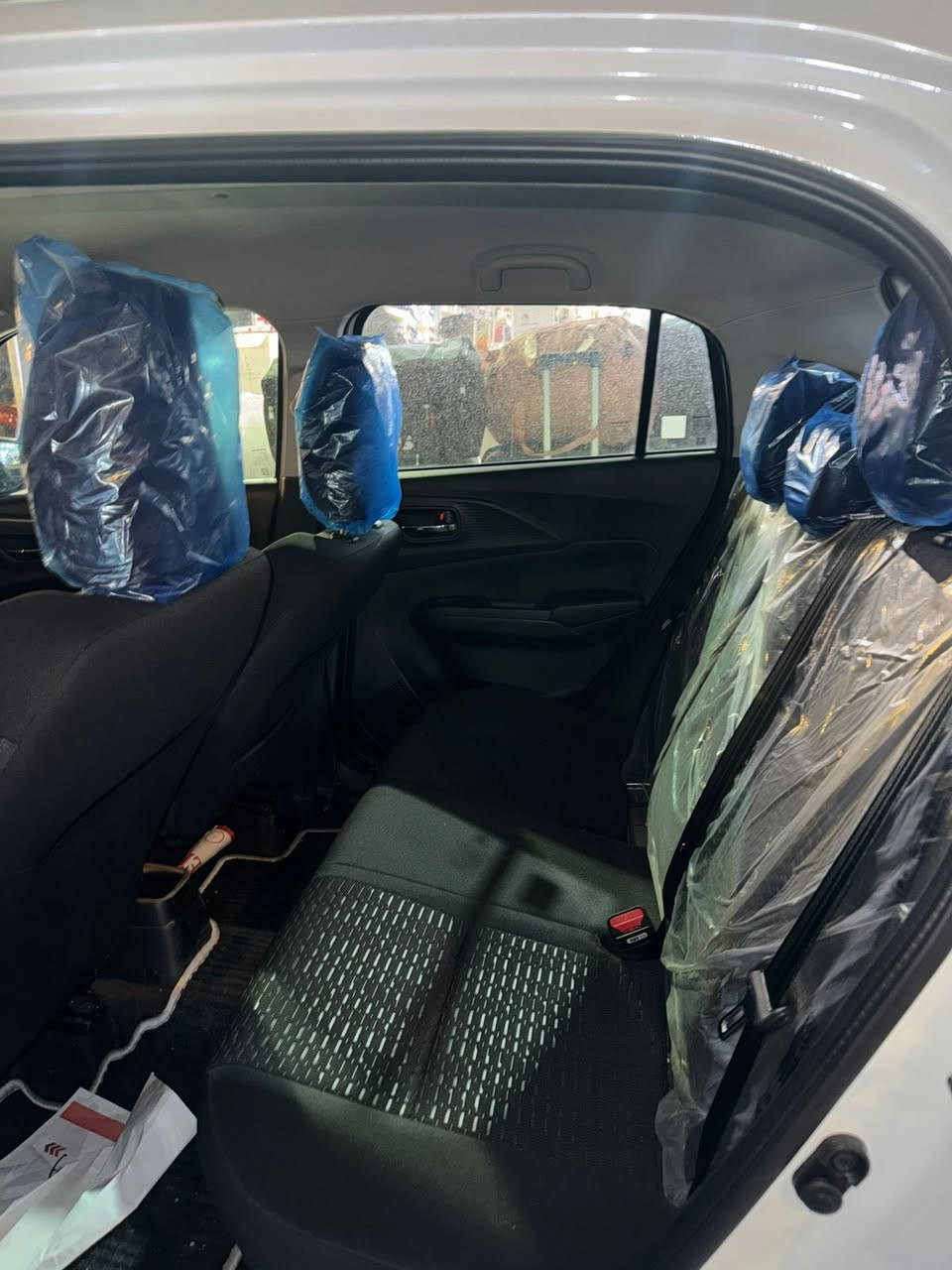 السلام عليكم من رخصت الادمن سازوكي ستلام شركه حره ماشيه ٢٥٠٠ يعني اخت الزيرو والله ما اعرف كلشي بيها عارضها ١٣٥ ورقه  ابيع اروس حسب القناعه السياره جديده للاستفسار هذا رقمي ***********
