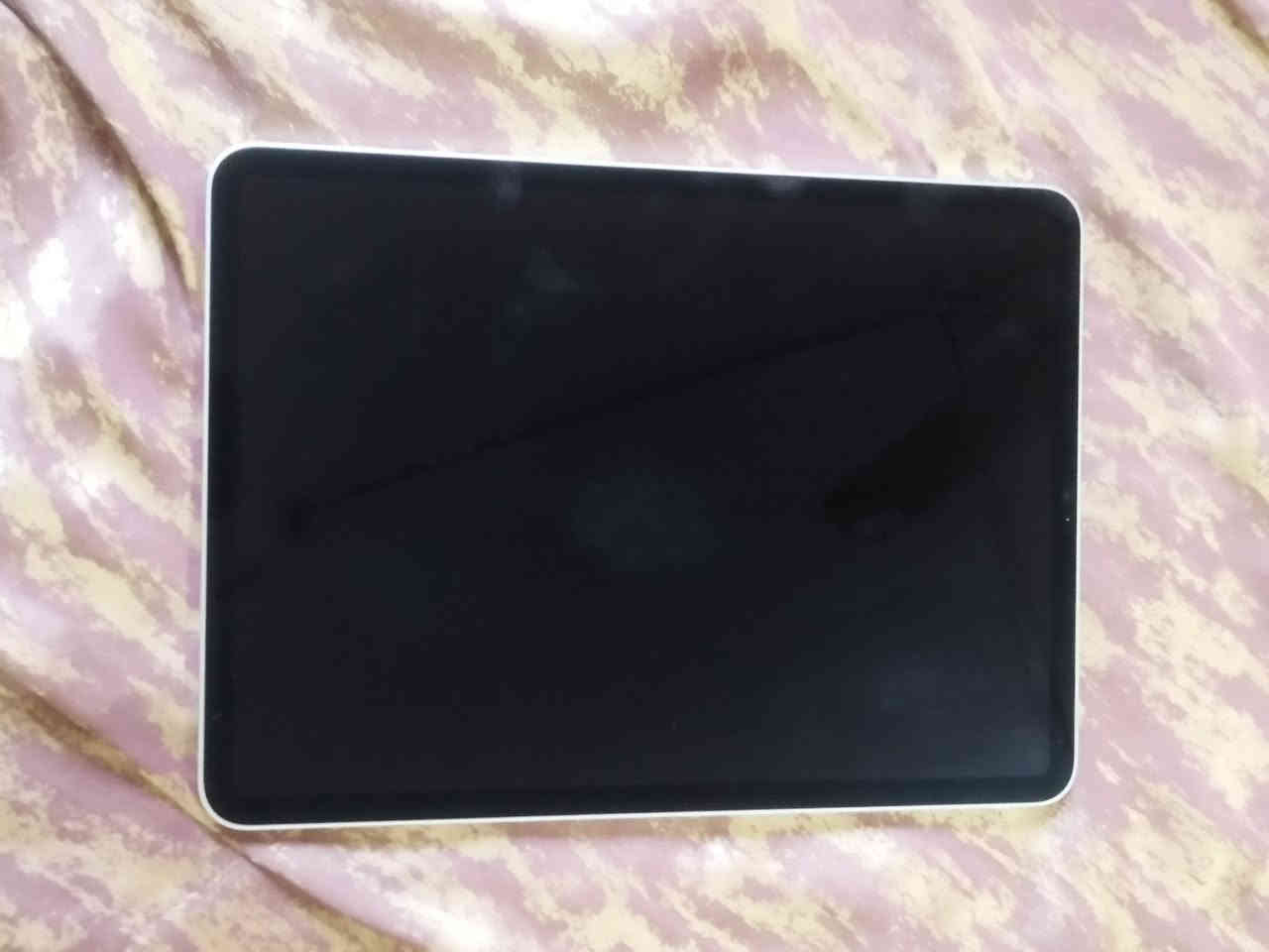 ايباد 11 برو m2
بطاريه 79

ذاكرة 128 

سعره 575 وبي مجال مكاني كربلاء 

***********
