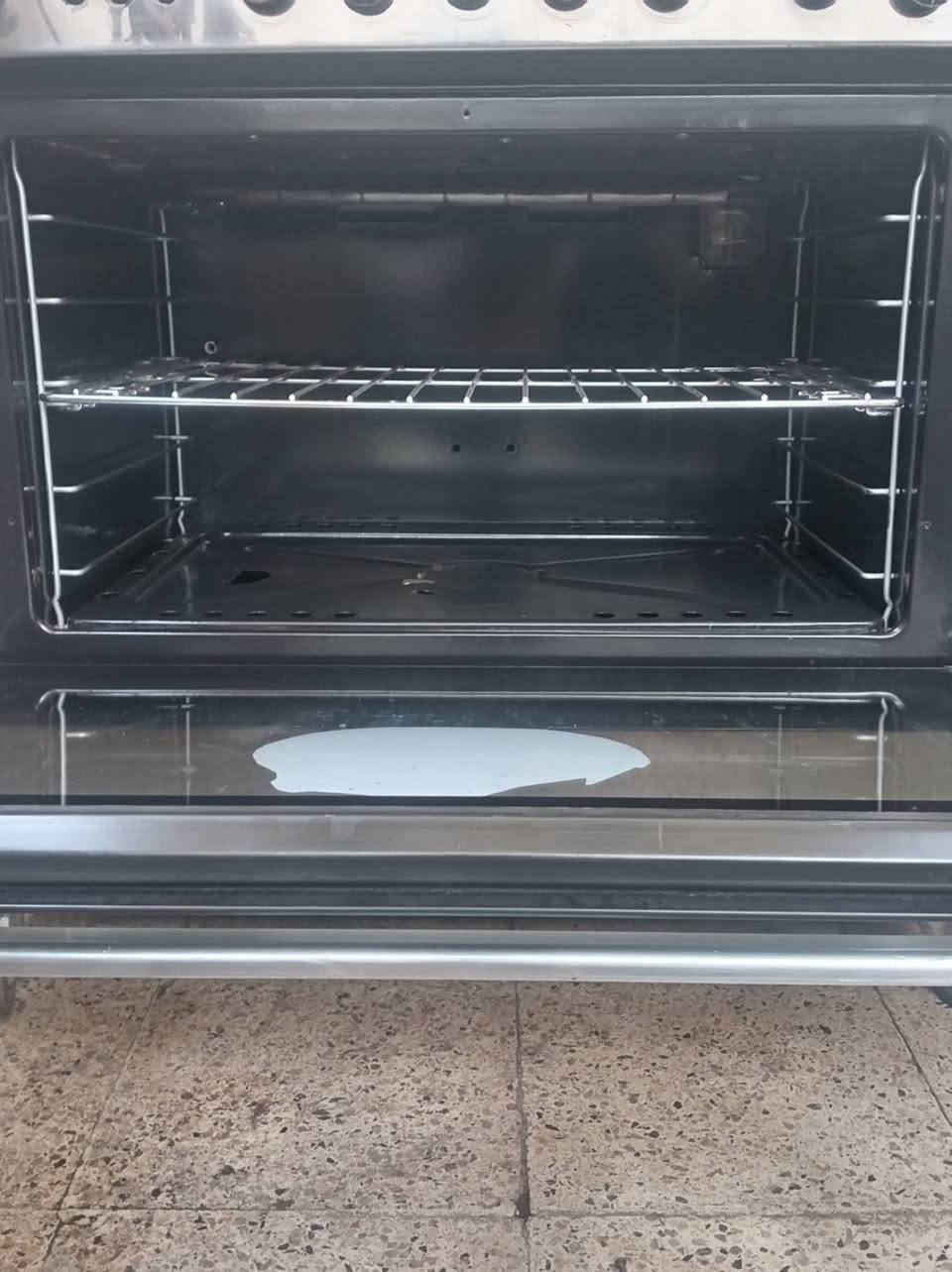 عرض خاص طباخ فريش مصري مستعمل حيل نضيف شرط الشغل 5 عيون أزرك فرن فوك جوا شغال نضام خطين بي ضمان 3 أشهر يوجد توصيل مجاني داخل الموصل السعر 180الف وبي مجال قليل التواصل علئ خاص


**إذا كنت صاحب هذا الإعلان وتريد حذفه لأي سبب، رجاءا أرسل رسالة إلى الدعم الفني**