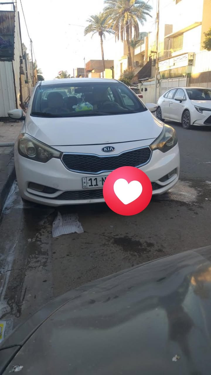 السلام عليكم فورتي البيع موديل ٢٠١٥وارد امريكي حادثه جاملغ وبنيد 110بيه مجال مراوس حسب القناعه ***********
