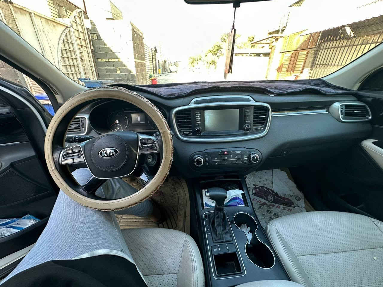 سورنتو 2019 
ماشية 103 ميل مواصفات 4 سلندر شاشة كبيرة رادارات جانبية يدات نيكل 7 راكب كشنات جلد ابيض محرك كير صدر تبريد كلة وضع شركه سونار مرفق وي الصور وبأسمي السعر( 180) مكاني بغداد حي التراث ***********
