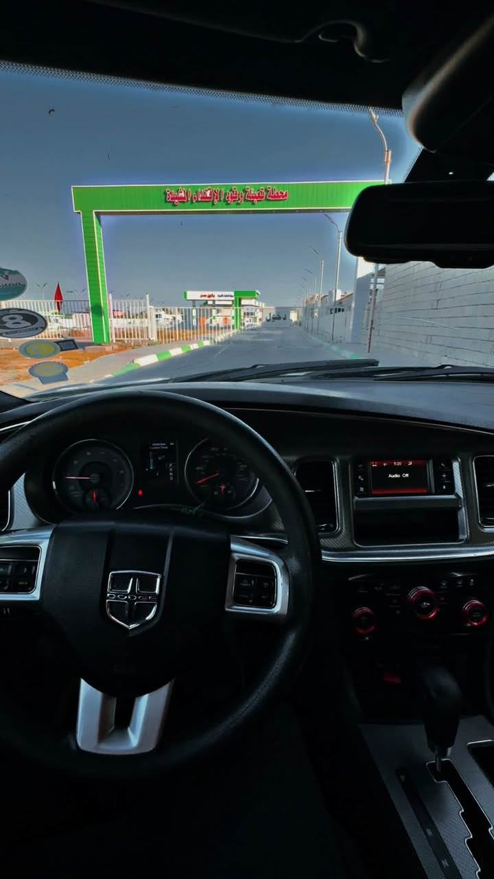 السلام عليكم 

بيع او مراوس 

جارجر 2012 6 سلندر 

مواصفات الsxt المعروفه

مكينه جديده تبريد ثلج تخم تاير جديد

سنويه جديده هزه جديده باسمي 

السياره كلين بدون حادث مرشوشه حزام اثر جراد فقط بدون اي معجون 

*********** 
ديالى الخالص

