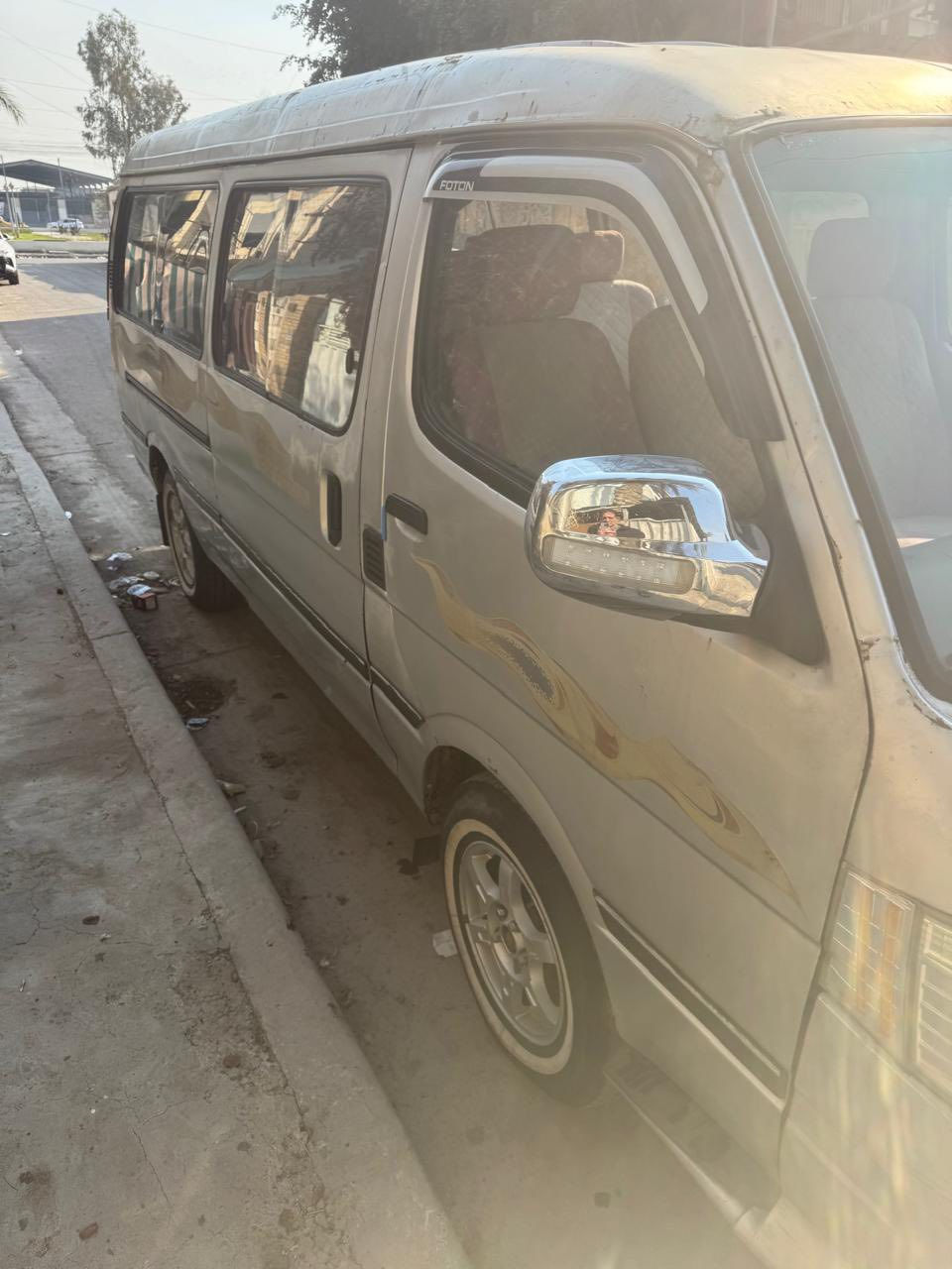 فتون موديل ٢٠١٥ سياره رقم انكليزي مصفره مرور وهيئه وضريبه مكانه بغداد  شارع فلسطين  سعر ٦٣  وبيها شويه مجال ***********
