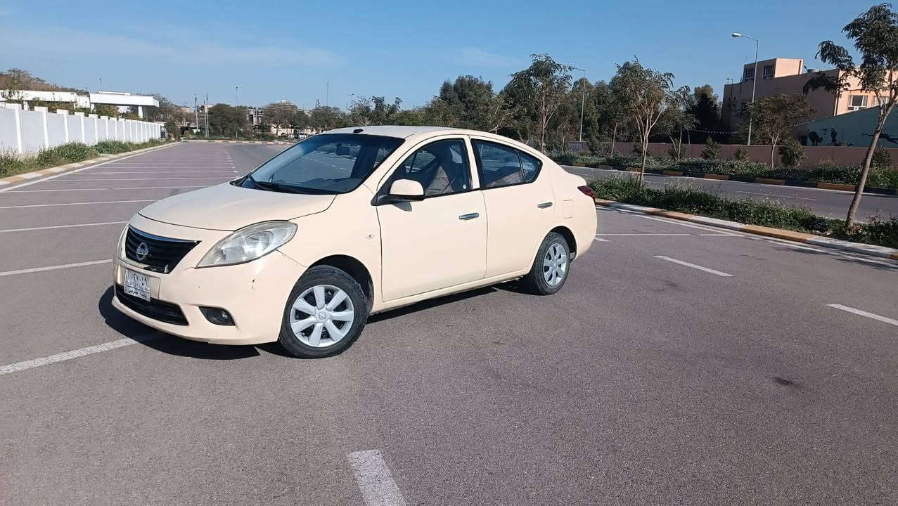 سەرەتا بەناوی خوا ئەم سەیارە بۆ فرۆشتن نیسان لاکشمیبای مودێل 2014 سەنەوی پلاسیک قیستەکان بەشەرت حاسیبە بەشەرت گێرو مکینە تەبرید کارەبای  هەمووی بی عیبە ژم خاوەن سەیارە نامە بۆ من مەنێرە  ژم***********
