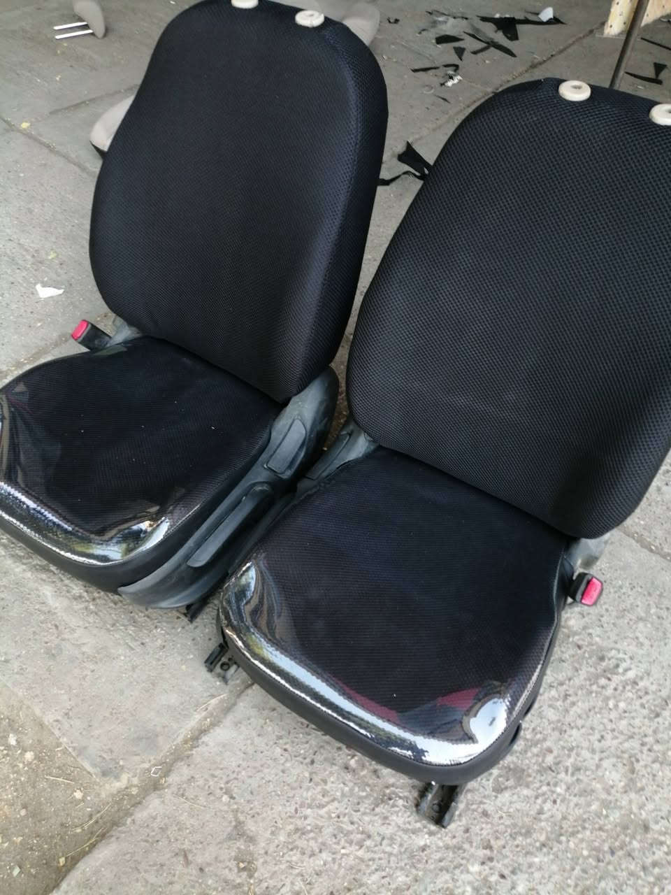 ١٥٠ ألف فقط اكرر ١٥٠ فقط كشنات زائد ارضيه مواد وعمل برغي ما تجيب نحله مع مقعد كنتارا ثري دي كافة الالوان مع أرضيه ثخين شرط فووووووول نايلون كيج ٤٠ دوشمة الامير كاظميه شارع النواب بعد مكتب اليعقوبي بفرع *********** يوجد واتس اب
