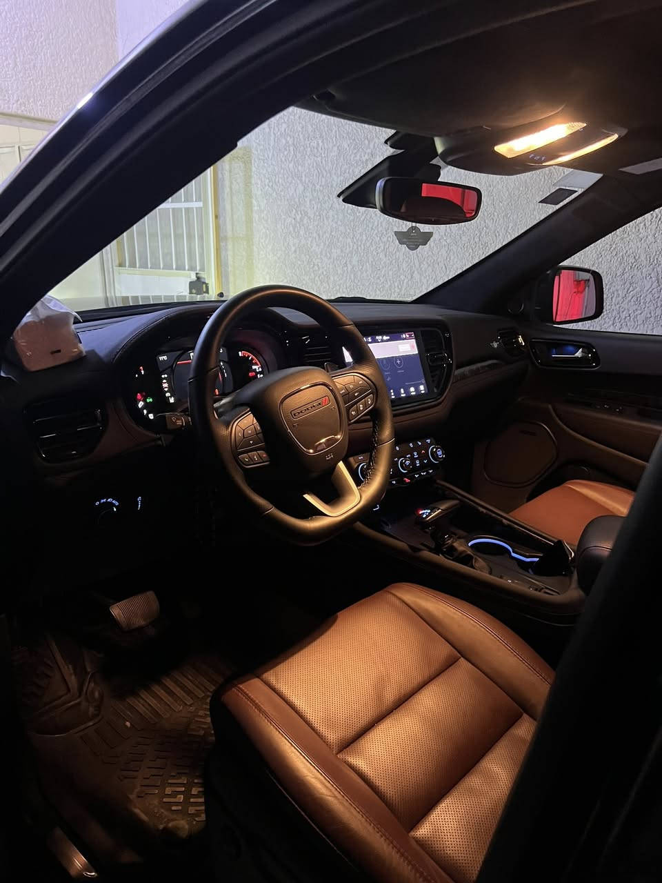 للبيع او المراوس مع جيب هارلم موديل ٢٠١٩ او ٢٠٢٠ او ٢٠٢١ حصراً 

ملاحظة:- السيارة خليجية وكالة هارلم الفئة RT 1/1فول مواصفات شنو بالكم موجود بيه كلشي بيه ع وضع الشركه 

💵الـــــســعـــــر :52000$ وبيه مجال للشراي حك الجيه

🛞نــوع الــمـركـبة:- دورنكو خليجي وكالة هارلم

🪙الـــــمــوديــــل:-2025

⚙️حــجـم الـمـحرك:-5700

🧭الــــعـــــــــداد: 1500 كيلو

💌الـــــــوحـــــــة:-بغداد رقم مميز

   💎💎الـــــــمــــواصــــفــــات💎💎

♦️فتحة سقف ودواخل كاربون فايبر

♦️سقف شامواه

♦️داخل جلد قرميدي 

♦️كشنات الامامية كهربائية 

♦️خزن ميموري لكشن السائق وشاحن وايرلس للتلفون

♦️تبريد + تدفئة كشنات أمامي + خلفي

♦️تدفئة أستيرن + أستيرن كهربائي + تدفئة + شفتات

♦️جنطة كهربائية 

♦️أشاير بلمري

♦️شاشة كبيرة 

♦️كامرة خلفية 

♦️تحكم جهتين

♦️لد نهاري 

♦️كشاف زنون بلادي

♦️لايت زنون عدسات

♦️بصمة تشغيل 

♦️بصمة أبواب

♦️تشغيل عن بعد

♦️رادار أمامي للتوقف الذاتي 

♦️رادرات جوانب 

♦️تحديد المسار للقيادة الذاتية 

♦️رادار خلفي للتوقف الذاتي

♦️حساس خلفي + أمامي

♦️ويل كب كروم بلادي

أثـــيــــــر :-***********  واتساب فقط او خاص فيسبوك والسيارة موجودة ببغداد
