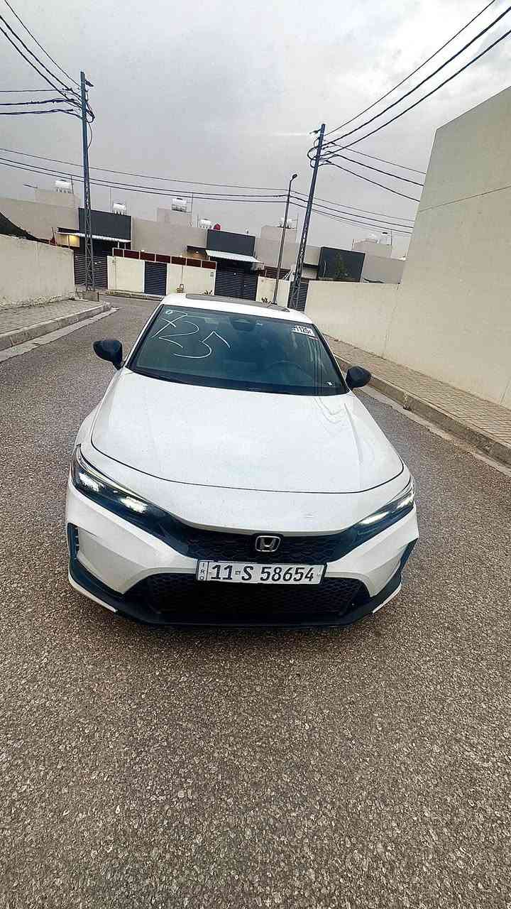 مرخصت الادمن المحترم
متوفر هوندا سفيك مديل 25  هايبرد +سبورت
رقم بغداد باسمي مشروع وطني 
سنه 2038 

السياره اخت الزيرو ماشيه 9000mil
سياره فول مواصفات 1/1 

•1 فتحه سقف
2•ردار امامي وجانبي 
3•تحكم ستيرين سياقه ذاتيه 
4•تدفئه كشنات ستيرين 
5•لد زونون بلادي حساسات بالضلمه يفتح عالي اتو 
6•تشغيل عن بعد
7•شفتات ستيرين 
8•مرايه جانبيه بلاك بلادي اصل 
9•كار بلاي 

سياره بعد بيه هواي مواصفات خير من الله جانيه يعرفه شنو

سياره تخم تاير بلادي جديد 
حداديه 100‎%‎ مناقصه شي 

ملاحظه /حادث سياره جنطه 
السياره للبيع او المراوس حسب قناعه 

رقم موبايل +واتساب 

***********
