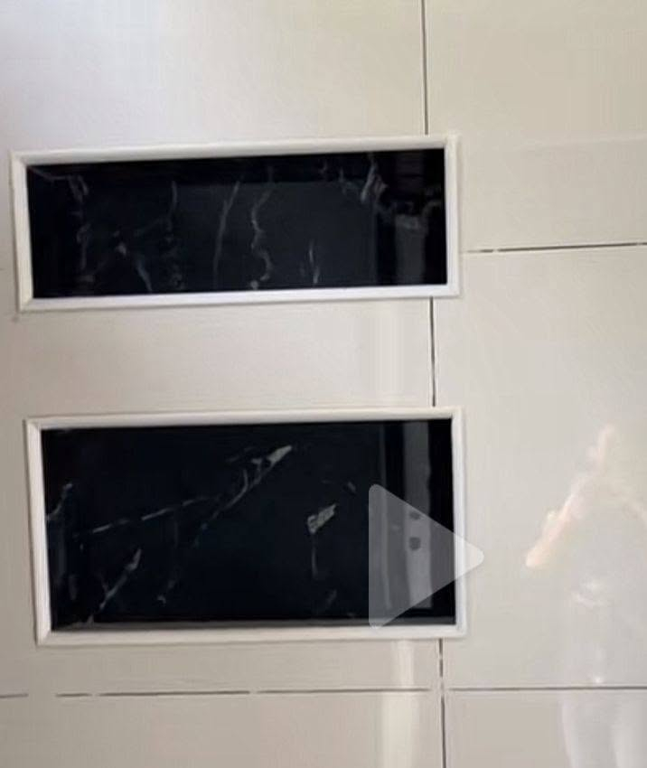 السلام عليكم خلفه سيراميك ارضيات درج شغل درجة أولى تسليم مهندس الأرضية ٧ والجدار ٨ والدرج ١٠.   اتصل وتدلل *********** بيه واتساب
