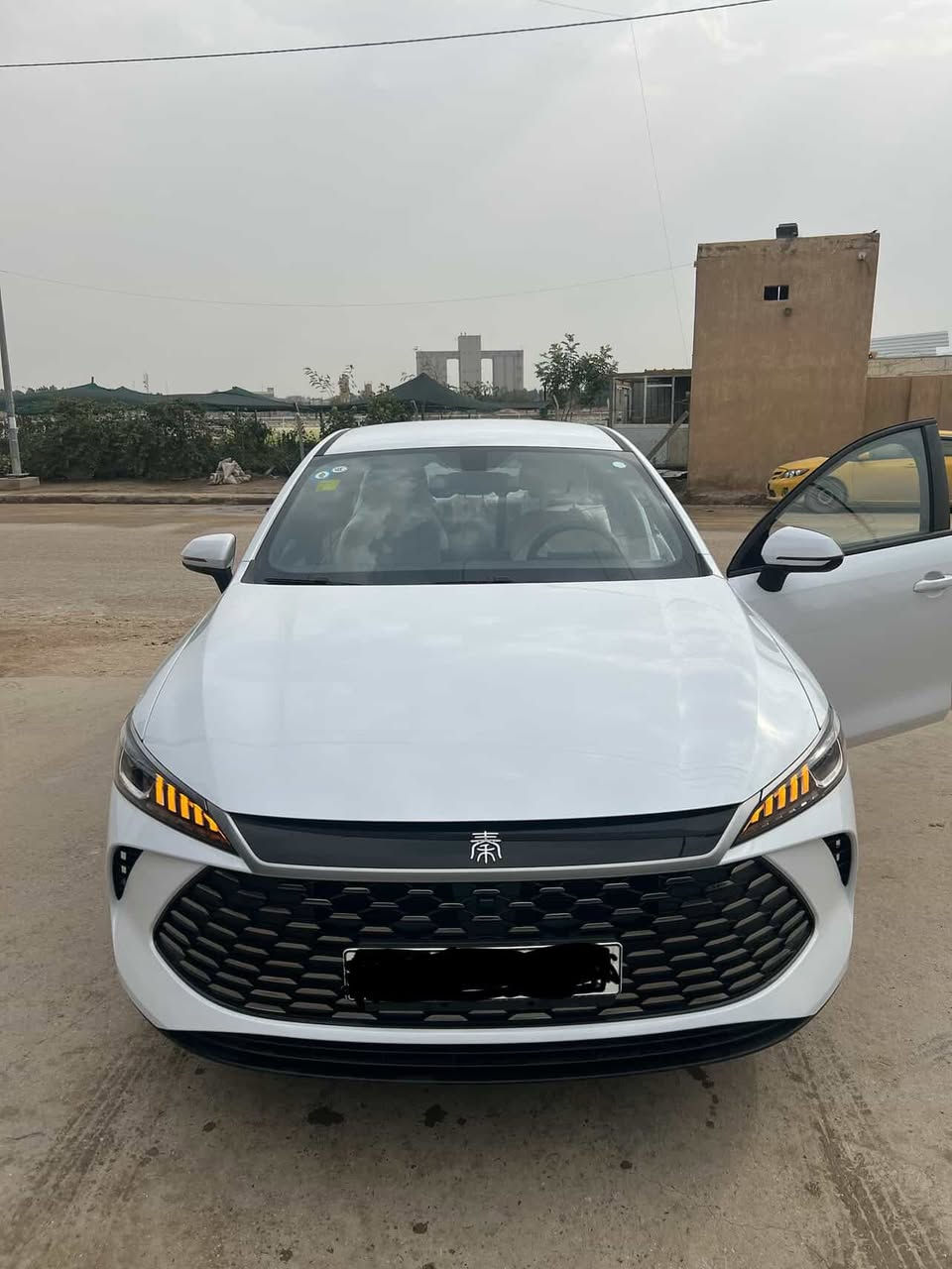 السلام عليكم
جن بلص زيروو
السياره  جديده 
 ماشيه 270 كيلو فقط يعني زيرو
السياره بوضع الوكاله ومكفوله من كلشي 
بصمه
حساسات اماميه وخلفيه
شاشه جبيره
كامره خلفيه
اشاير بالمري
السعر ب17 ونص 
مكاني حله
***********
