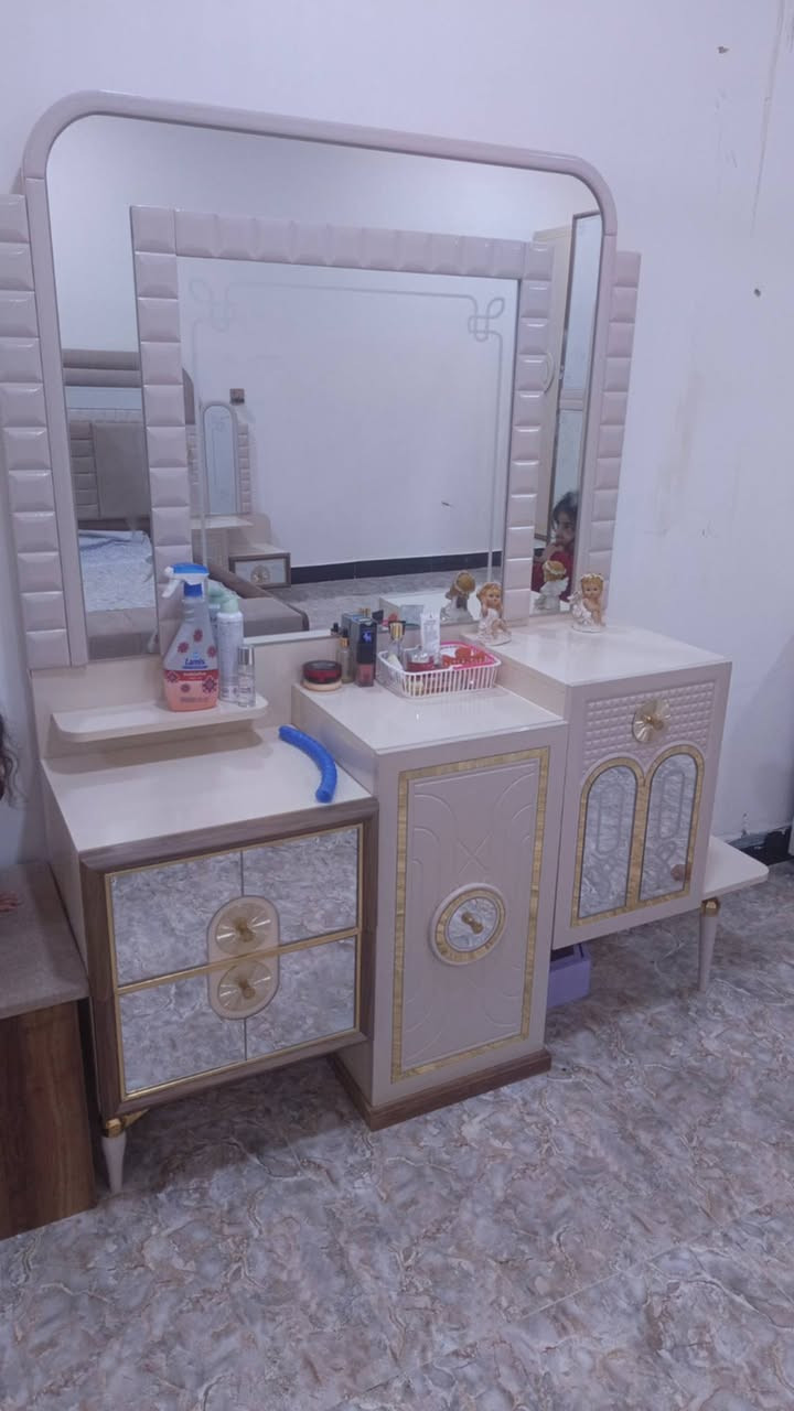 سلام عليكم غرفه للبيع نظيفه ومابيه اي عيب عنوان  واسط الكوت قضاء بدره  سعره 
900 قفل شراي يدخل خاص


**إذا كنت صاحب هذا الإعلان وتريد حذفه لأي سبب، رجاءا أرسل رسالة إلى الدعم الفني**