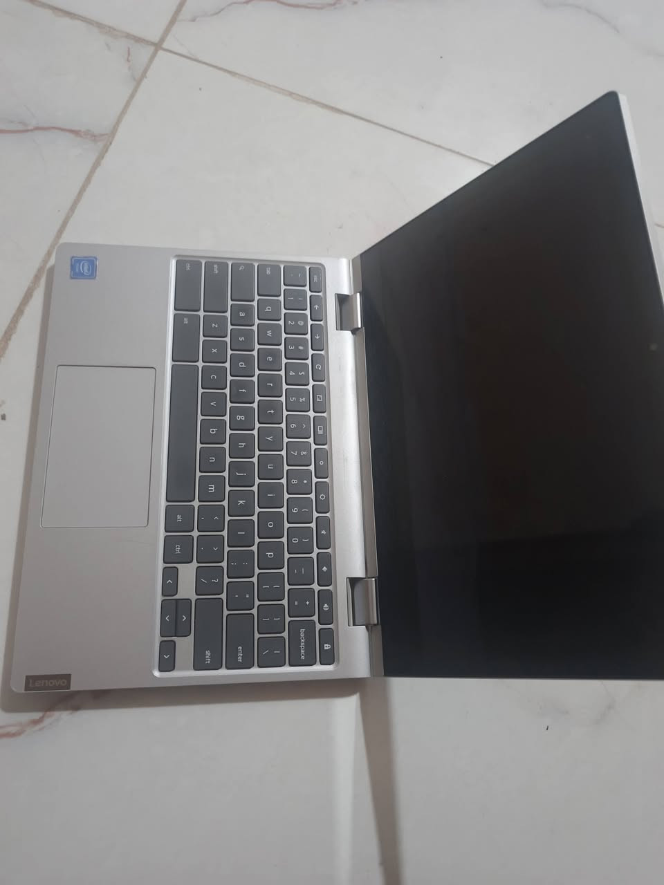 لابتوب لينوفو للبيع ب٤٦الف


**إذا كنت صاحب هذا الإعلان وتريد حذفه لأي سبب، رجاءا أرسل رسالة إلى الدعم الفني**