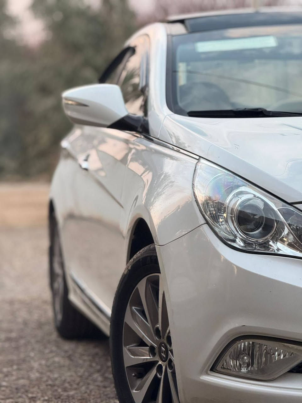 هونداي سوناتا 2013 مكينه 2400 مكفولة 
رقم اربيل دولي 
لاتبخير ولاتنقيص 
ويل 17 كروم 
يده كروم شباك كروم 
منظومه زنون كامل ناصي عالي بلاحكتورات 
بدون صبغ 
بارد بالجامرلق الخلق وشخط كلش بسيط بالباب الخلف السائق تخم تاير جديد 
صدر جديد 
سياره عل ايد وحده 
قماره بنورما طكتين 
تاب مع كامره دواره 
دشبول مامفطر 
سياره ماشيه 252 الف مشي داخلي مو طرق بعيده السياره بحاله الوكاله واحلى من الصوره 

رقم صاحب سيارة ***********
