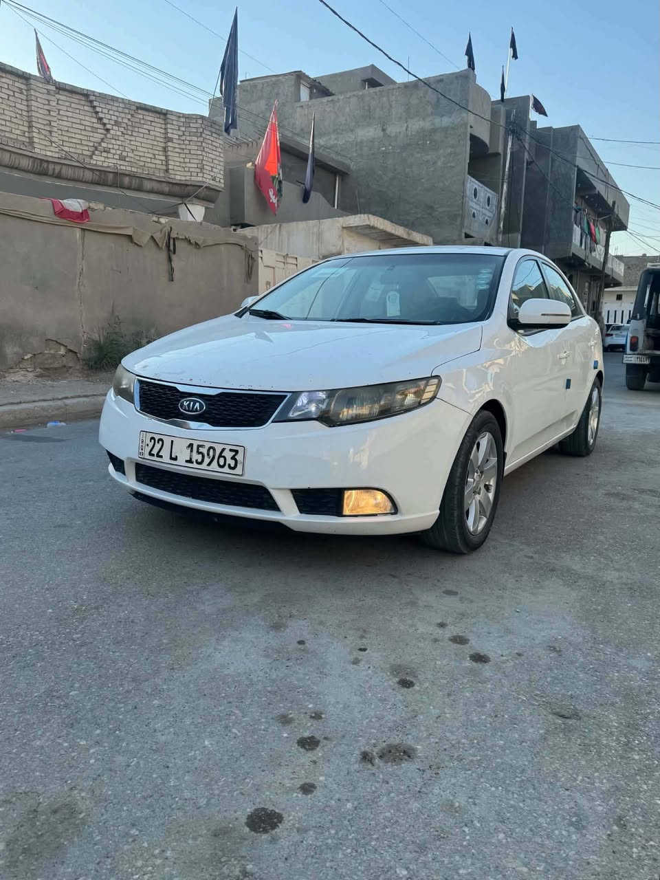 السلام عليكم سيراتو موديل ١١ رقم أربيل بأسمي وكاله تحويل حاظر مكينه كير تبريد خير من الله صدر جديد بيه صبغ بين البابين اثر طخه صغيره مأشره بالصور السعر ١٠٨ بيه مجال قليل للاستفسار الاتصال على الرقم *********** مكان السياره صويره

