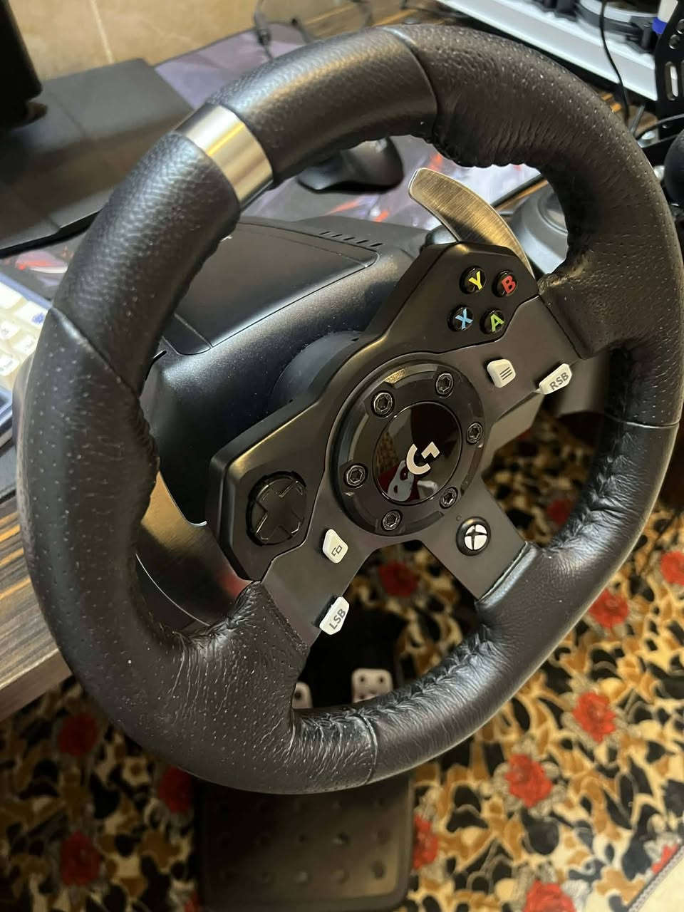 سلام عليكم
دركسون لوجتك g920  ( بيسي و اكسبوكس ) نضافه ٩٩٪ مثل ما موضح بل صور  استعمال قليل فقط الكارتونه شويه تعبانه والقطع كلها موجوده سعر ٣٠٠ مع التوصيل مكاني نجف


**إذا كنت صاحب هذا الإعلان وتريد حذفه لأي سبب، رجاءا أرسل رسالة إلى الدعم الفني**