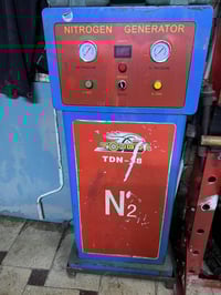 جهاز شفط دهن +جهاز نايتروجين+مضخة غسيل ايطالي 5ونص حصان سنكل في.  جك 3...