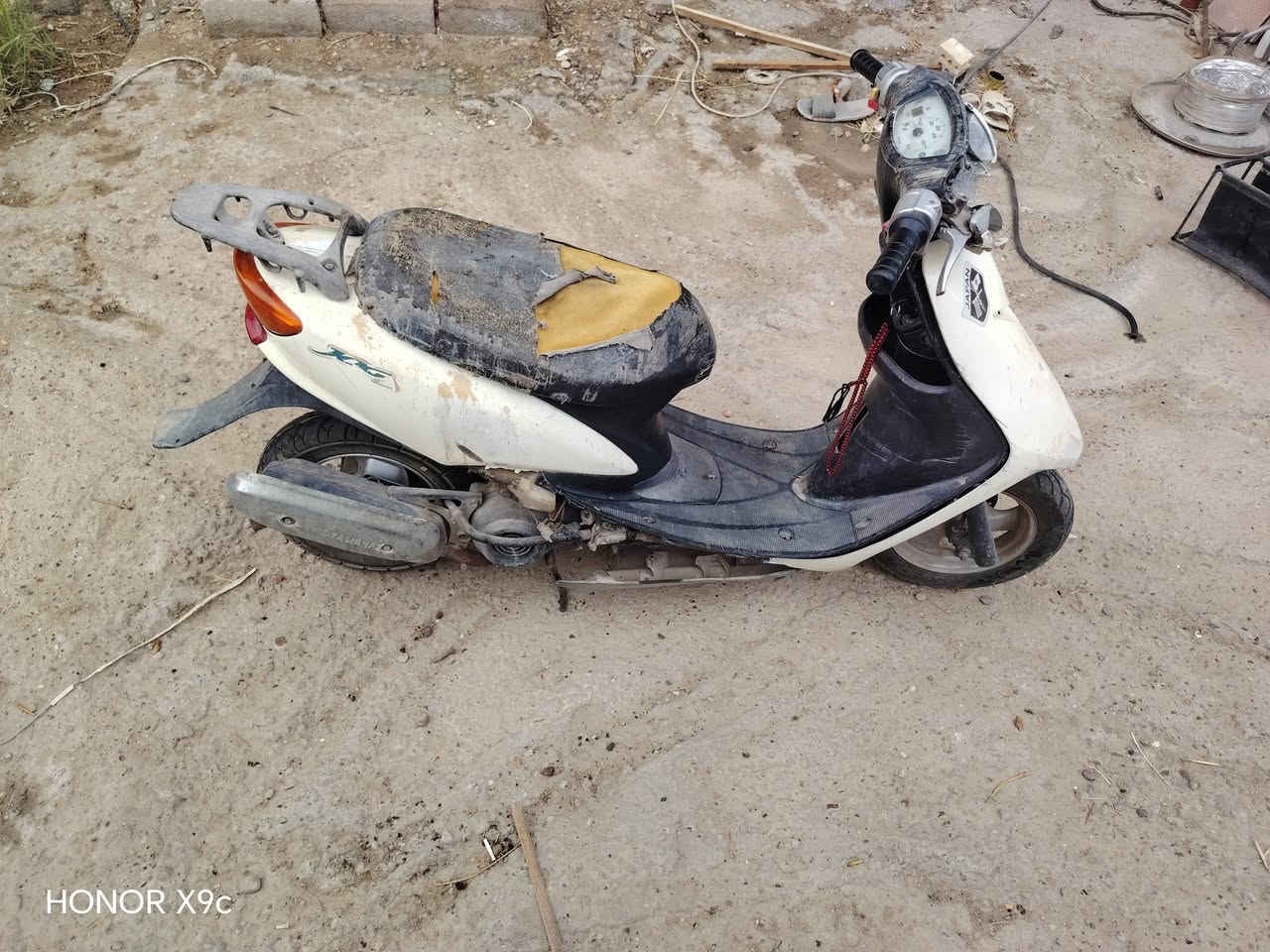 سلام عليكم دراجة ٦٠ عصفورية فحل
دراجة خير وبركة نكره هندر مالك دخل بالكشر دراجة مجفت جديد دراجة بيها معدل خير وبركة مبدل بيها كلجات جديدة كابريتر جديد الكلوب موجود مالتها بس ما شاده دراجة تجي تأخذها وتروح بيها مكاني حي التراث مال بياع  شارع ٦٠ رقمي ***********  دراجة معروضة عل ١٥٠ وبيها مجال تجي تفحص ونتراهم عل سعر مو مشكلة
