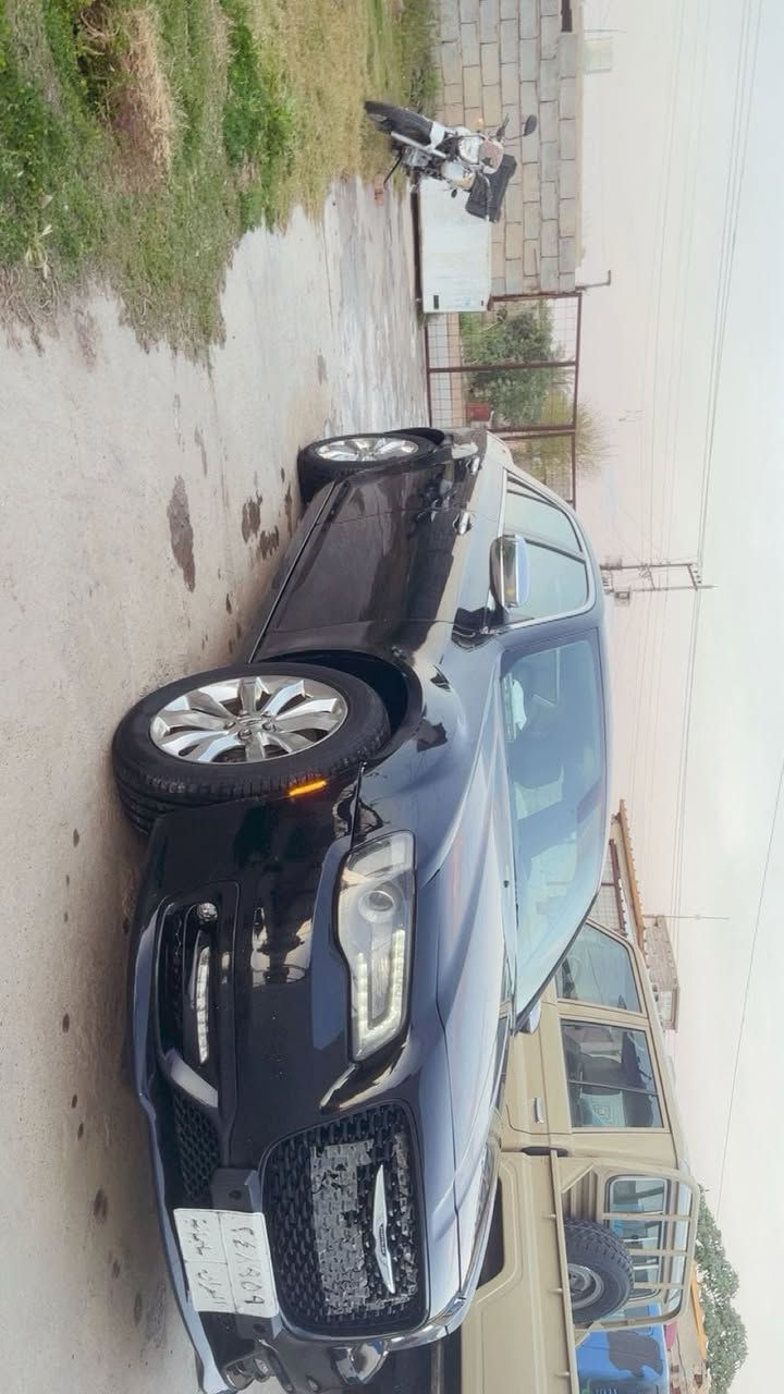 اسلام عليكم اوبامه فور ويل موديل2016 سياره فول رقم اربيل تحويل ثاني يوم سياره خير من الله ماناقصه شي صبغ حزام سعر 168اوبيه مجال ***********
