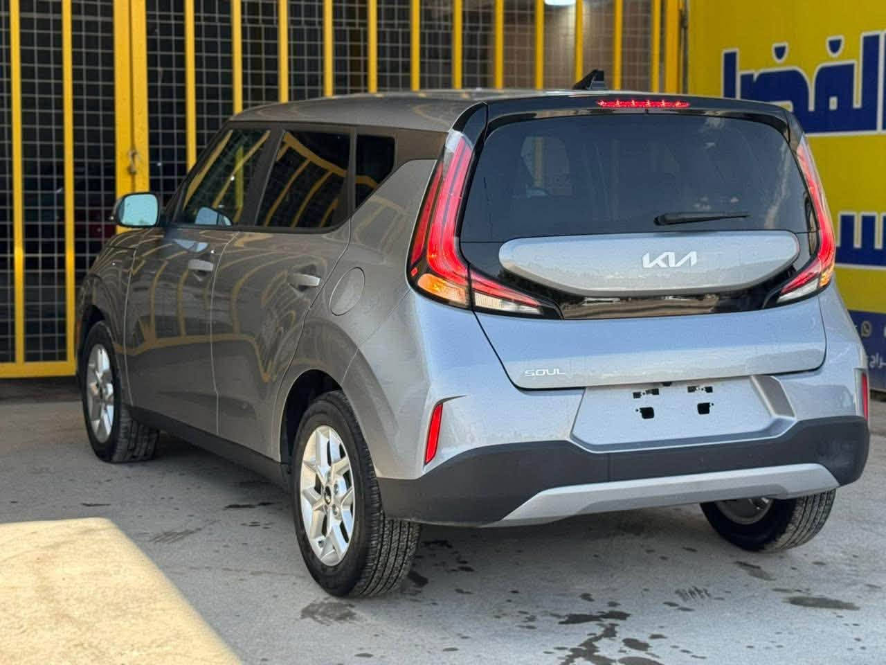 Kia soul 2025 LX
دخول جديد حادث السياره كما موضح بالصور صبغ البنيد فقط سياره جديده وجاهزه من كلشي 
مكان السياره بابل شارع 60 

واتساب ***********

