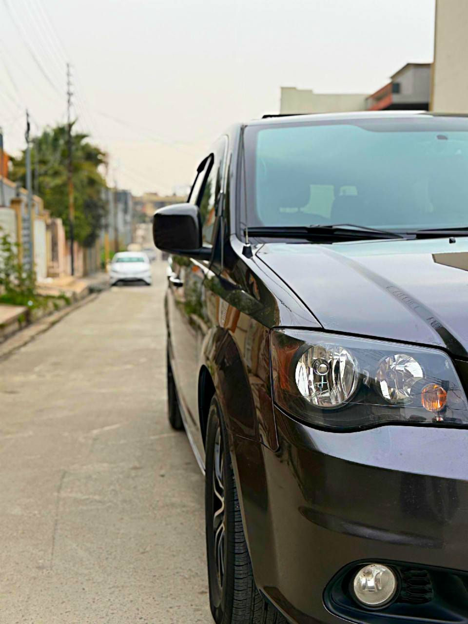 💠للبيع دوج كرفان موديل 2018 كلين بدون صبغ

💠لون السيارة نفطي

💠رقم دهوك دولي

💠سنوية صالحة 2030

💠محرك وكير شرط

💠صدر أمامي خلفي شرط

💠تبريد 3 قطع ثلج

💠كشنات سياحي بلع

💠تحكمات ستيرن

💠نظام تقليل صرفيات البنزين

💠الأبواب والصندوق كهربائي

💠جامات كهربائي

💠طخم اطارات جديد

💠سيارة ماشية 190 قابل للزيادة

💠كشنات امامي مع الستيرن هيتر

💠كاميرا مع شاشة

💠هيتر بل مرايا

💠تشغيل عن بعد

💠سيارة دوج GT وبكامل مواصفاتها الخيالية

💠تحكمات ستيرن مع شاشة عطلات

💠فرس ارضي وسقف 

💠السيارة جديدة حيل حلوة احلى من الصور استخدام شخصي مال بيت

💠شرط التحويل 

💠السعر 183 بيها مجال بسيط

📍مكان السيارة موصل حي الكندي الاولى

للتواصل على الارقام التالية باسم الحج خليل ابو علي

*********** آسيا

*********** كورك

نعتذر عن المراوس (بيع فقط) موصل, نينوى
