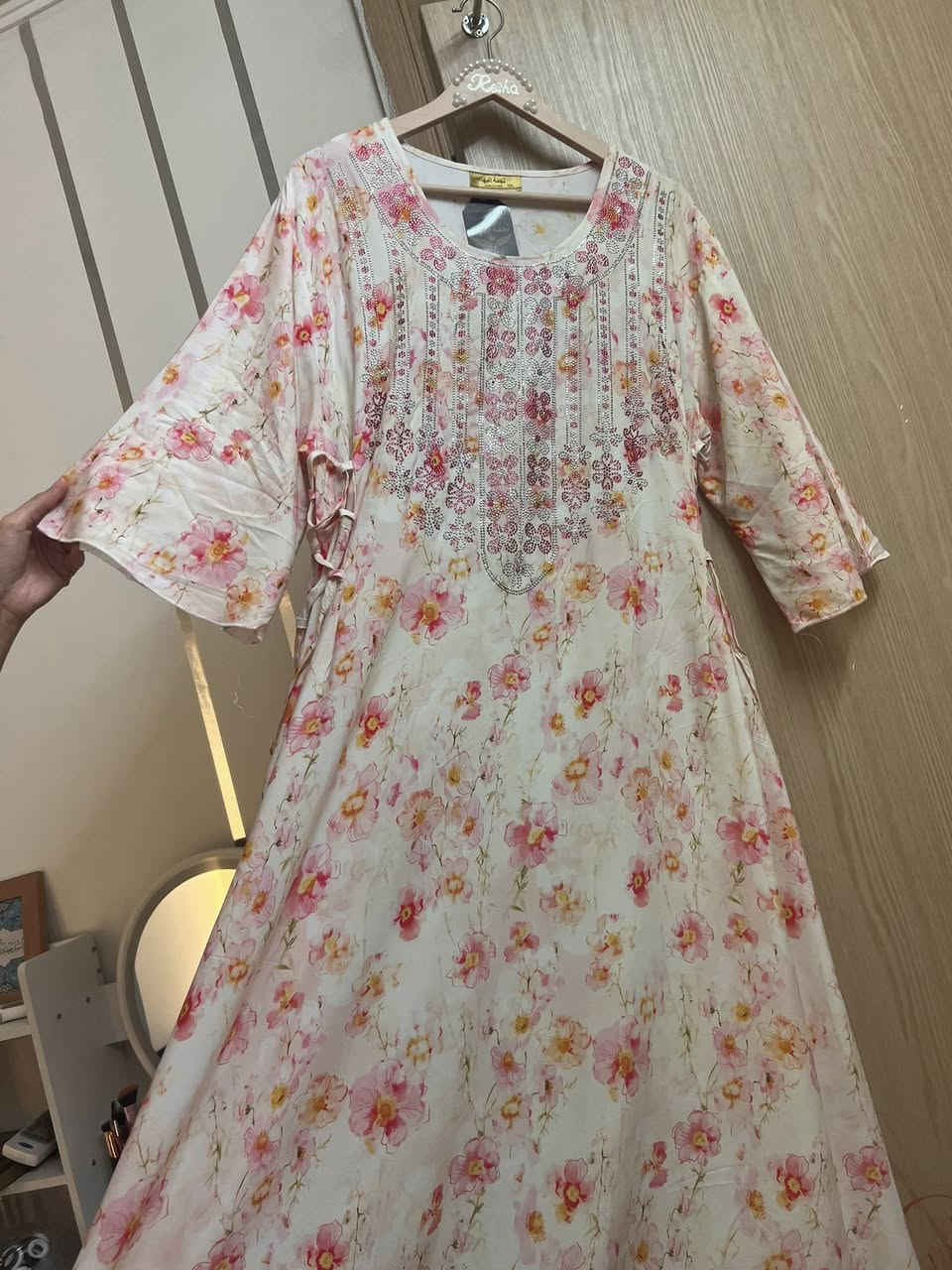 اليوم عيد الأم😔♥️♥️♥️♥️شرط اليوم يوصل 
فرحي الوالده ب مخور يموت متروس ستراس🔥🔥🔥🙂‍↔️🤌🏻
السعر فقط ١٤،٧٥٠
للحجز والاستفسار مراسله البيج


**إذا كنت صاحب هذا الإعلان وتريد حذفه لأي سبب، رجاءا أرسل رسالة إلى الدعم الفني**