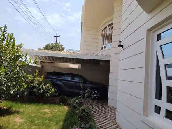 للبيع دار حي الجامعة قرب مدرسه نابلس
مساحة ٢٥٠ ٤غرف نوم وحده سويت ٥حمامات 

بناء حديث عالي عن الشارع 

شارع عريض

للاستفسار الاتصال بالرقم ***********
