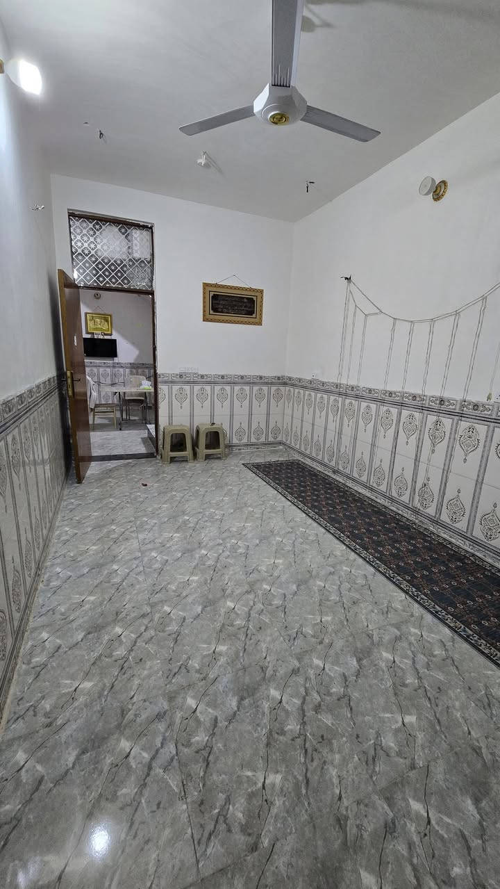 #للبيع #مشتمل #طابق #واحد 🏛
ملاحظه/ المشتمل مطلوب ١٣ الى مصرف الرافدين التسديد شهري ٣٠٠ الف ويكون التسديد حسب الاتفاق بين البائع والمشتري 

للبيع مشتمل طابو صرف بناء درجه اولى 🌴
 مساحه ١٢٥ متر🌴

واجه ٦.٢٥ متر 🏠
نزال ٢٠ متر 🏠
شارع ١٠ متر 🏠
البناء طابوك والسقف صب مسلح 🏛

يتكون الشتمل من طابق واحد 🏨
استقبال ٥ × ٤ 🏠
صاله ٤ × ٤ 🏠
مطبخ ٣ × ٤ 🏠
غرفة نوم ٦ × ٥ 🏠
منور ٣ × ٢ 💐💐
صحيات داخليه وصحيات خارجيه  🌏

تتوفر فيها جميع الخدمات السكن 🌴

باقي التفاصيل موضحه في مقطع فيديو والصور 📷
 
الموقع  المحاويل حي الأسرى الأفراز 🌏🌏🌏🌏

🌿🌿🌿🌿🌿🌿🌿🌿🌿🌿🌿🌿🌿
#للإستفسار اكثر او معرفة السعر يرجى مراسلتنا او  الاتصال على الارقام التاليه او زياره #مكتب #عقارات #اراضي #المحاويل الكائن في قضاء المحاويل حي ١٧ قرب #مقهى الصياد القديم 
*********** / *********** حسين أبو شمس
