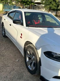 جارجر sxt 2018   كلين بدون حادث شبر صبغ يم البانزين   السياره جديده ون...