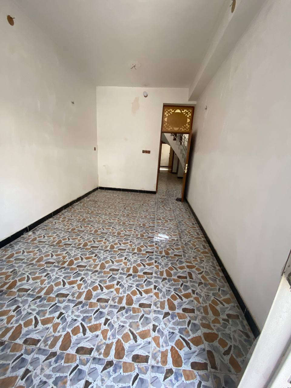 دار للأيجٓــــــــــار

فـٓــــي المهندسين قرب مستوصف شهيد الاسلام 

__________________

المساحــــــة //  120م

__________________

#يتكون من طابق واحد

غرفة وإستقبال وكلــــــــدور ومطبــــــــــخ ومجمــــــــــع صحيــــــــــات داخلية مع صحيات خارجية ومناور2....

#يحتوي سخان ماء وماطور سحب مياه

لمعرفة سعر الإيجار الاتصال او المراسلة على واتس أو ترك تعليق وسيتم الإجابة

       ☎️📞***********

لمن يريد عرض عقاره لدينا التواصل عبر رقم الهاتف او المراسلة
