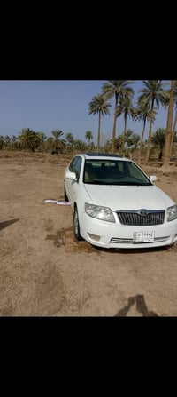 كورولا و بيكاتشو  موديل 2007 لبيع السعر 88وبيه مجال 07847711441