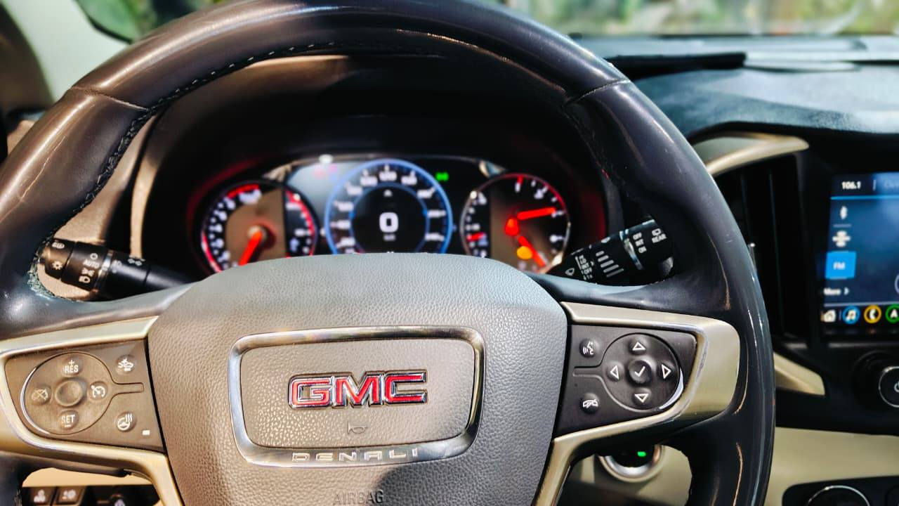 السلام عليكم جمسي تيران دنلي محرك 5-1تربو حادثه جنطه والباقي مكفول حساسات شاشة كامرة 360 فول مواصفات موديل 2023 سيارة بسمي تحويل ثاني يوم سنويه جديده السعر 217ورقه مكاني الفلوجة  لاستفسار لاتصال ***********///////***********
